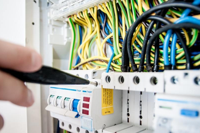 Elektrik Tesisatı ve Endüstriyel Kablolama Hizmetleri